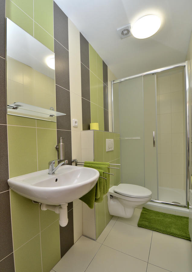 Vinny Sklep U Muhlbergeru Jaroslavice  Habitación foto